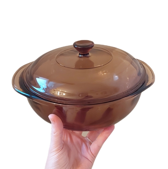 Pyrex Corning Dish/ Baking Dish/ Casserole with lid. 1.5L - Picture 2 of 3